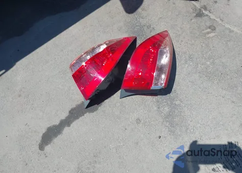 2017 Toyota Corolla L z USA, uszkodzony, nr VIN 5YFBURHE3HP686148